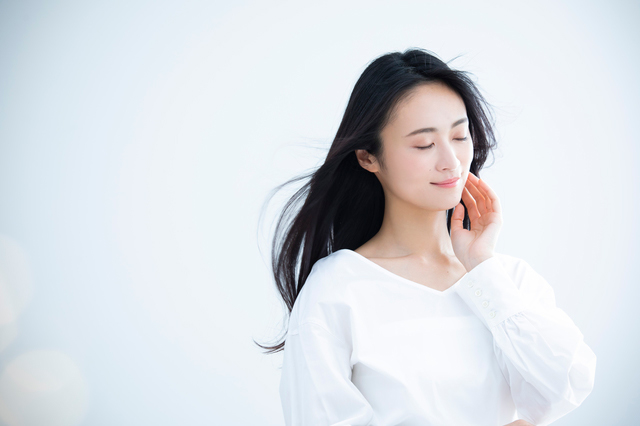 女性の頭皮のかゆみの原因は？対処法・ケア方法について解説